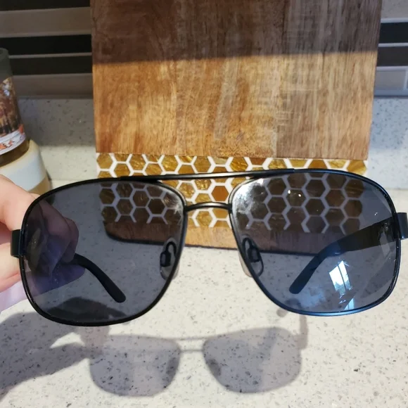 PiRanha Black Polarized Sunglasses Unisex Everyday Men Women Beach Swim Pool - Picture 10 of 10